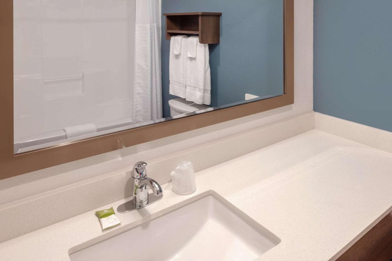 Woodsping Suites Washington Dc East Arena Drive Lake Arbor Luaran gambar