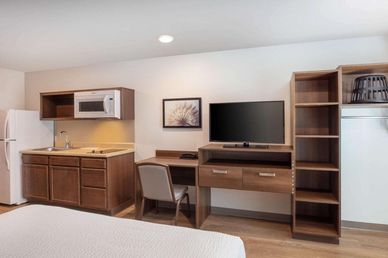 Woodsping Suites Washington Dc East Arena Drive Lake Arbor Luaran gambar